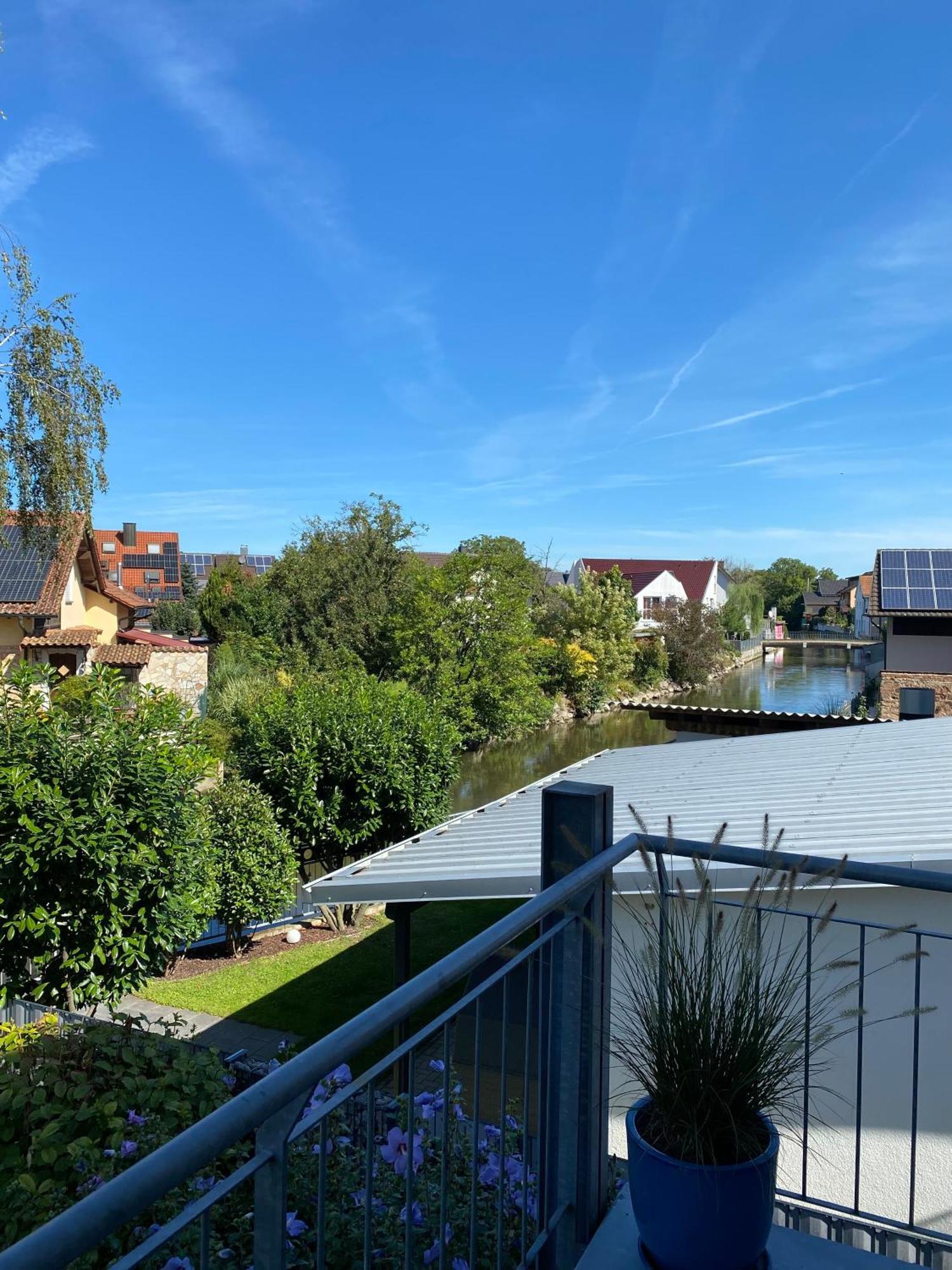 Harmony Apartment, Your Holiday Home In Rust With Balcony & River-View, 5Min To Europa-Park Exteriör bild
